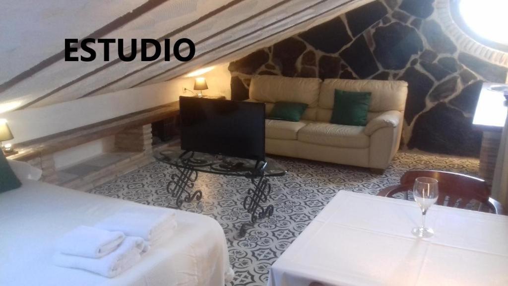 Alojamientos La Casa De Piedra Murcia Bagian luar foto